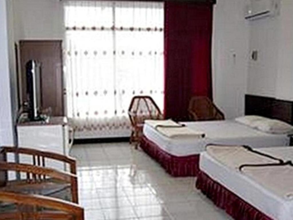 Hotel Santosa Malang Zewnętrze zdjęcie